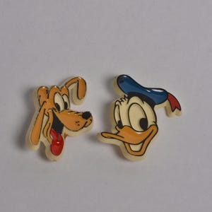Vintage Disney Plastic Pin Badges - Donald Duck and Pluto - 1980&#39;s Disney Collectibles