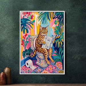 Op de afbeelding: Een witte keramische mok met een zwart handvat en de tekst "But First, Coffee" in een vetgedrukte, zwarte letter. De mok staat tegen een vage achtergrond, wat een gezellige setting suggereert.