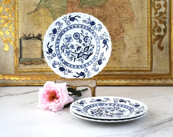 3 vintage Blue Nordic plates - J & G Meakin - white and blue Nordic onion - bread, salad, side, lunch or dessert plates