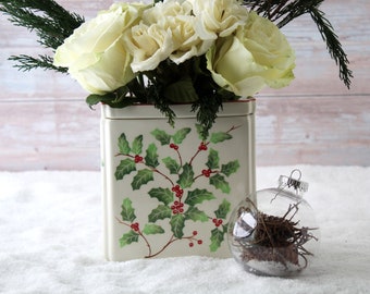 Vintage Christmas vase with frog - rectangular holly vase for flowers - Xmas holiday - Williamsburg - Andrea by Sadek