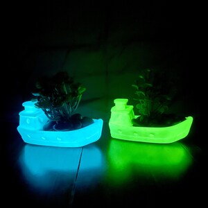 Glowing Boat Planter | Glow in the Dark Planter | Glow in the Dark Boat Pot | Glowing Boat Succulent Planter l Glowing Boat Flower Pot - USA