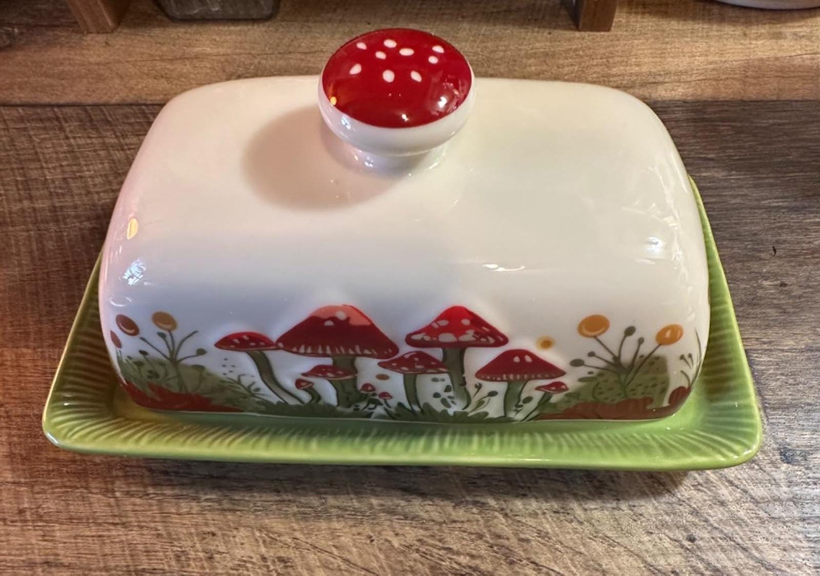 Ceramic Butterdish Butter Tray Large Butter Dish Covered Red Mushroom Butter Container Mushroom Butter Dish w/ Lid For Countertop Serveware