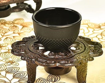 Graceful Decorative Candle Holder Stands for Heating Food Rustic Cast Iron Teapot Warmer Dish Cups Heater Pot Trivet with Tealight Holder