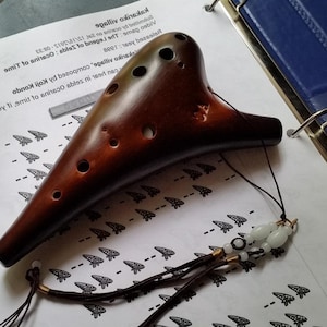 Straw Fire Masterpiece Forest Whisper Alto C Keramische Ocarina 12-gaats fijn afgestemd verzamelobject Sterk aanbevolen cadeau-idee voor muziekliefhebber