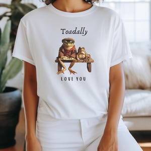 Funny Frog and Toad T-Shirt: Retro Nature Tee