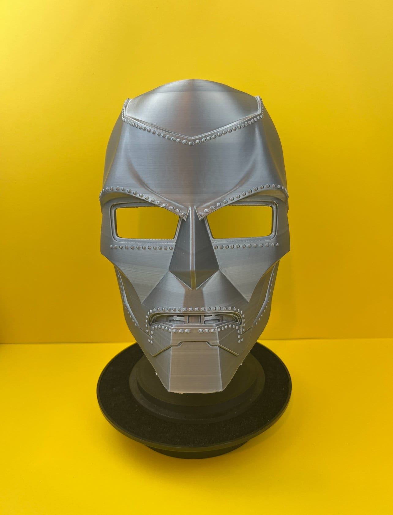 ドクター・ドゥームマスク – 高品質3Dプリントコスプレヘルメット