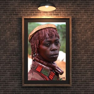 Stampa digitale della tribù Hamar. Arte murale dell&#39;Etiopia. Arredamento per la casa della tribù africana.