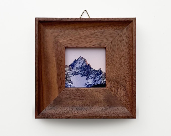 Little Wooden Picture Frame / Walnut / Small and simple