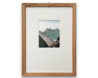 Massiver Bilderrahmen aus Kirschholz mit Matte, handgefertigter minimalistischer Galerie-Stil, benutzerdefinierte Größe, warmes natürliches Hartholzdekor