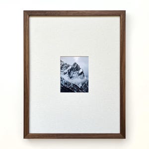 Solid Walnut Frame with Large Mat – Minimalist Wooden Picture Frame, Gallery Style - Wooden Picture Frame - Walnut - Thin and simple