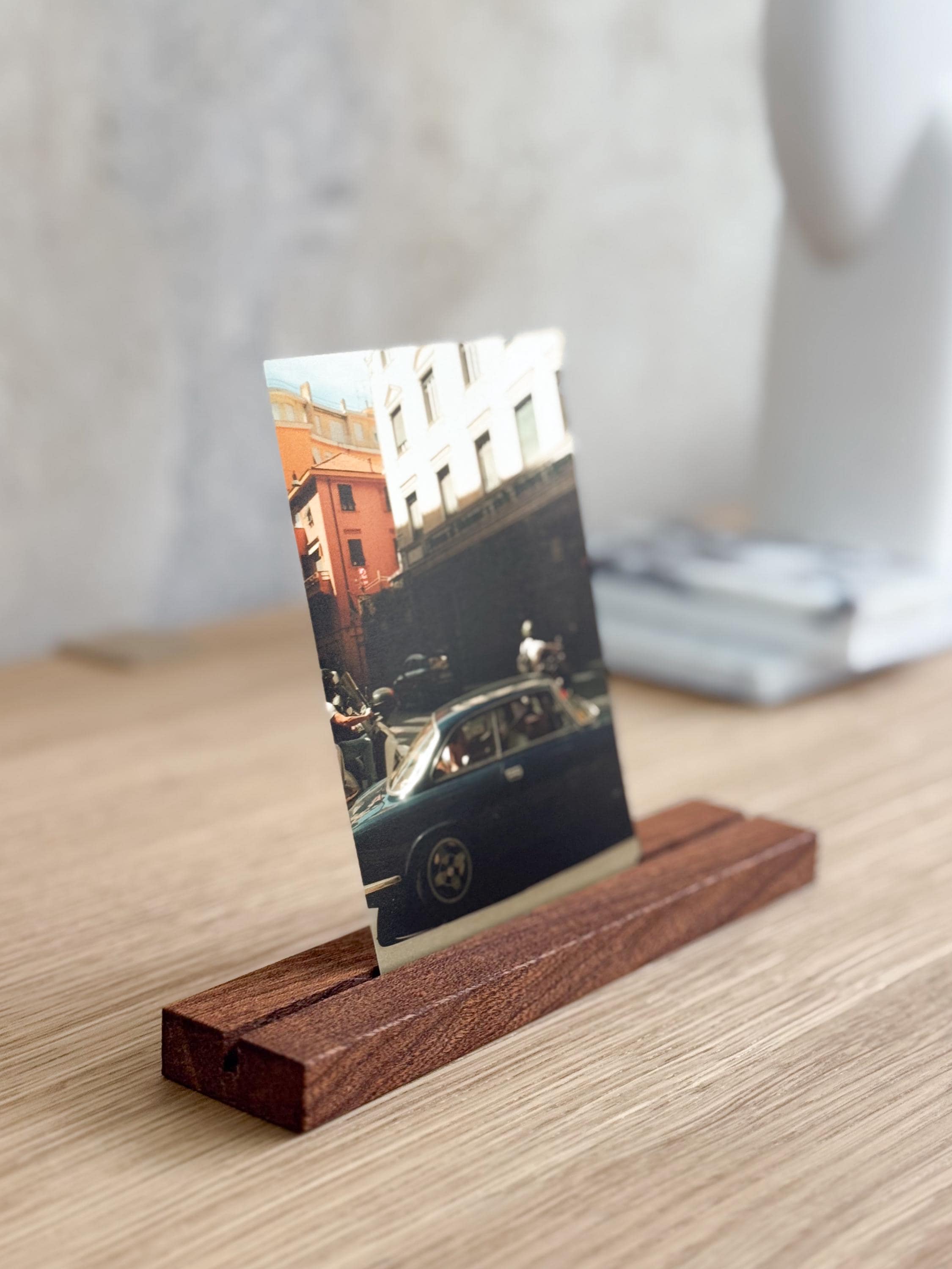 【希少】HERMES フォトスタンド　マホガニーラッカー　ステッチ模様 Mahogany Wooden Photo Stand, Minimalist Handmade Picture Holder