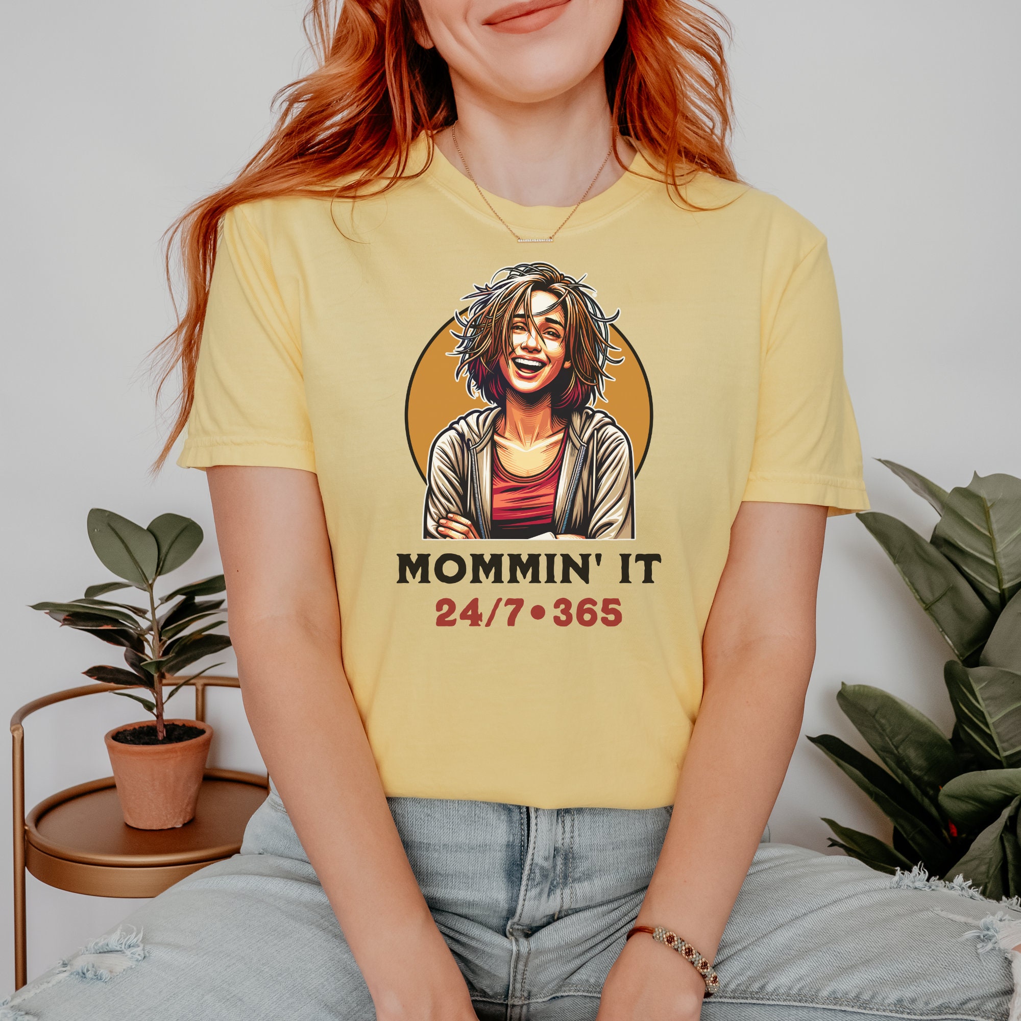 トップス mom Mommin' It 24/7 365 T-shirt, Funny Motherhood Tee, Graphic Mom