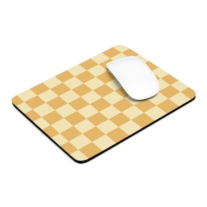 Checkered Design Mouse Pad Durable Sleek Comfortable Rectangle or Round Mousepad
