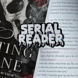 Serieller Leser Aufkleber - Bücherwurm, Kindle Sticker, Bücherwurm, Booktok Aufkleber, Bücherwurm, Horror Aufkleber, Bücherwurm