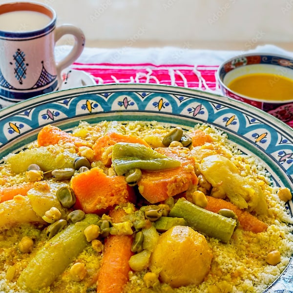 Le guide complet de la préparation du couscous marocain au poulet et aux légumes