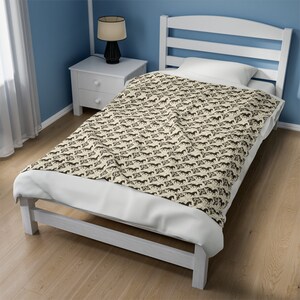 French Toile Design Royal Horse Pattern Blanket - Velveteen Plush / Pet Blanket