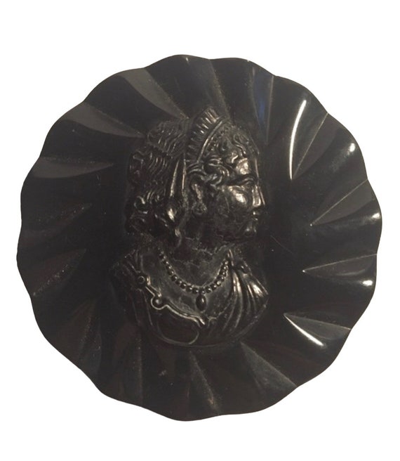 Vintage Black Bakelite Cameo Pin - image 4