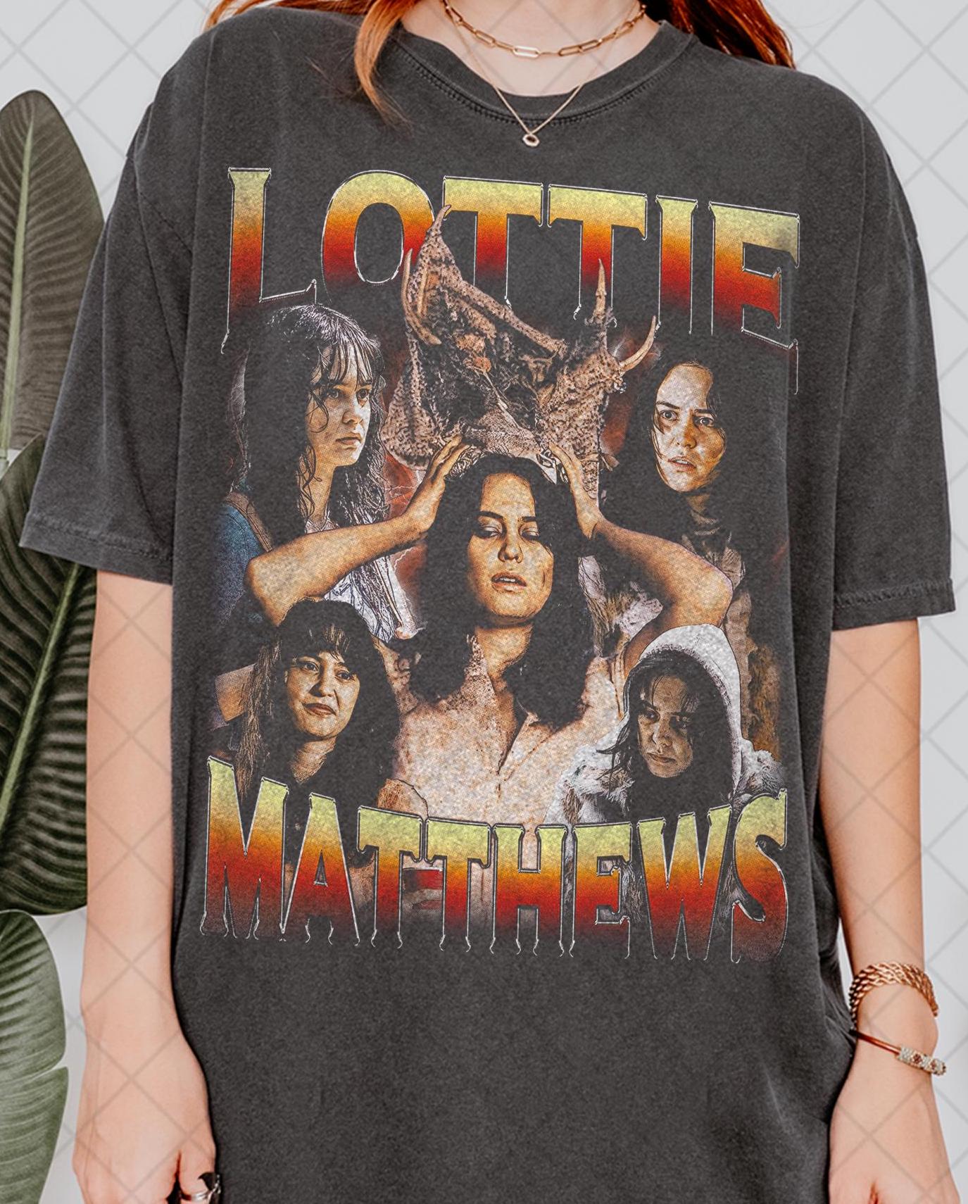 Camiseta retro de los 90 con colores cómodos de Lottie Matthews Yellowjackets, camiseta vintage pirata de fan de la serie, regalo para mujer y hombre.