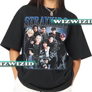 Retro 90&#39;s Stray Kids Homage Shirt, Stray Kids Kpop Band Graphic Shirt, Gift For Women and Man Unisex T-Shirt