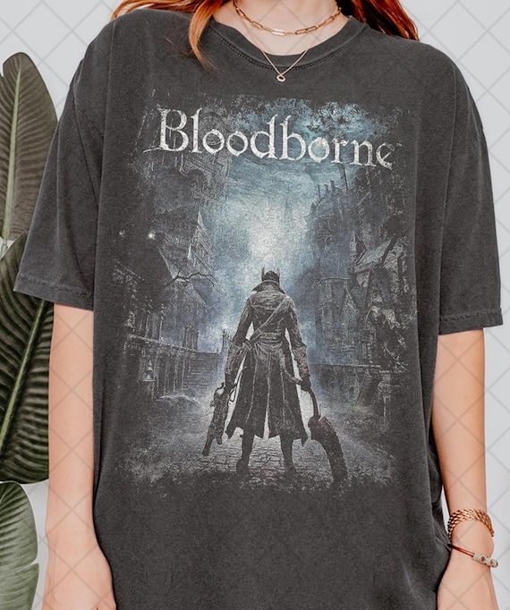 Retro 90's Comfort Colors Bloodborne The Hunter T-Shirt, Gothic Game Tee, Distressed Gamer Fan T-Shirt,Gift For Women and Man Unisex T-Shirt