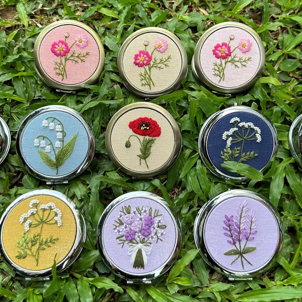 Floral Embroidered Pocket Mirror, Custom Compact Pocket Mirror, Bridesmaids Compact Mirror, Personalized Gifts for Women, Gift for Mom