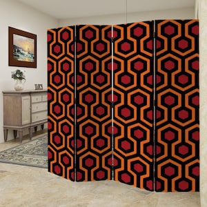 Rumsavdelaren The Shining Carpet: Heminredning i skräckfilm