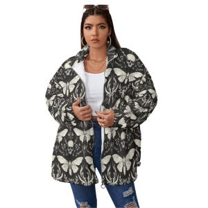 Gothic Moth Sherpa Coat Borg Fleece Blommig Dödskallar Mönster Kappa Stående Krage Med Blixtlåsstängning Plus Size Finns i Häxig Mörk Botanisk