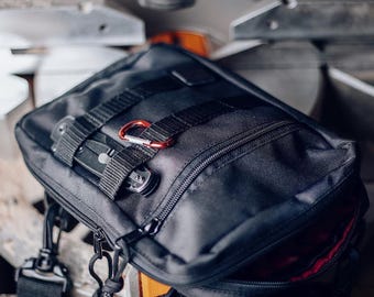 Schwarze Cordura Brusttasche, kleine Techwear Umhängetasche, EDC-Ausrüstung
