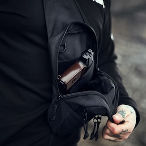Sac à bandoulière dissimulé à accès rapide, sac à dos tactique CCW, sac à bandoulière étui pour pistolet, sac EDC