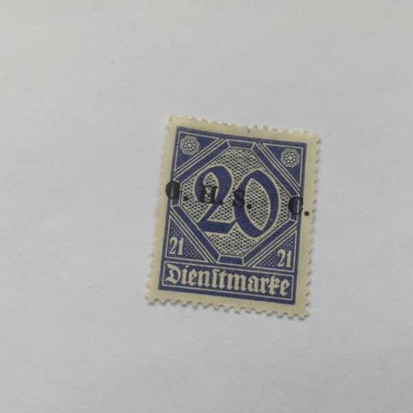 Rzadkie znalezisko znaczek pocztowy Deutsche Reich Dienitrmarke, Germany, 20 (21), niebieski z nadrukiem