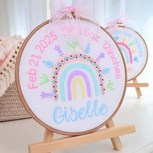 Letrero con estadísticas de nacimiento, letrero con nombre bordado, colgador para puerta de hospital, decoración de guardería bohemia, regalo de baby shower