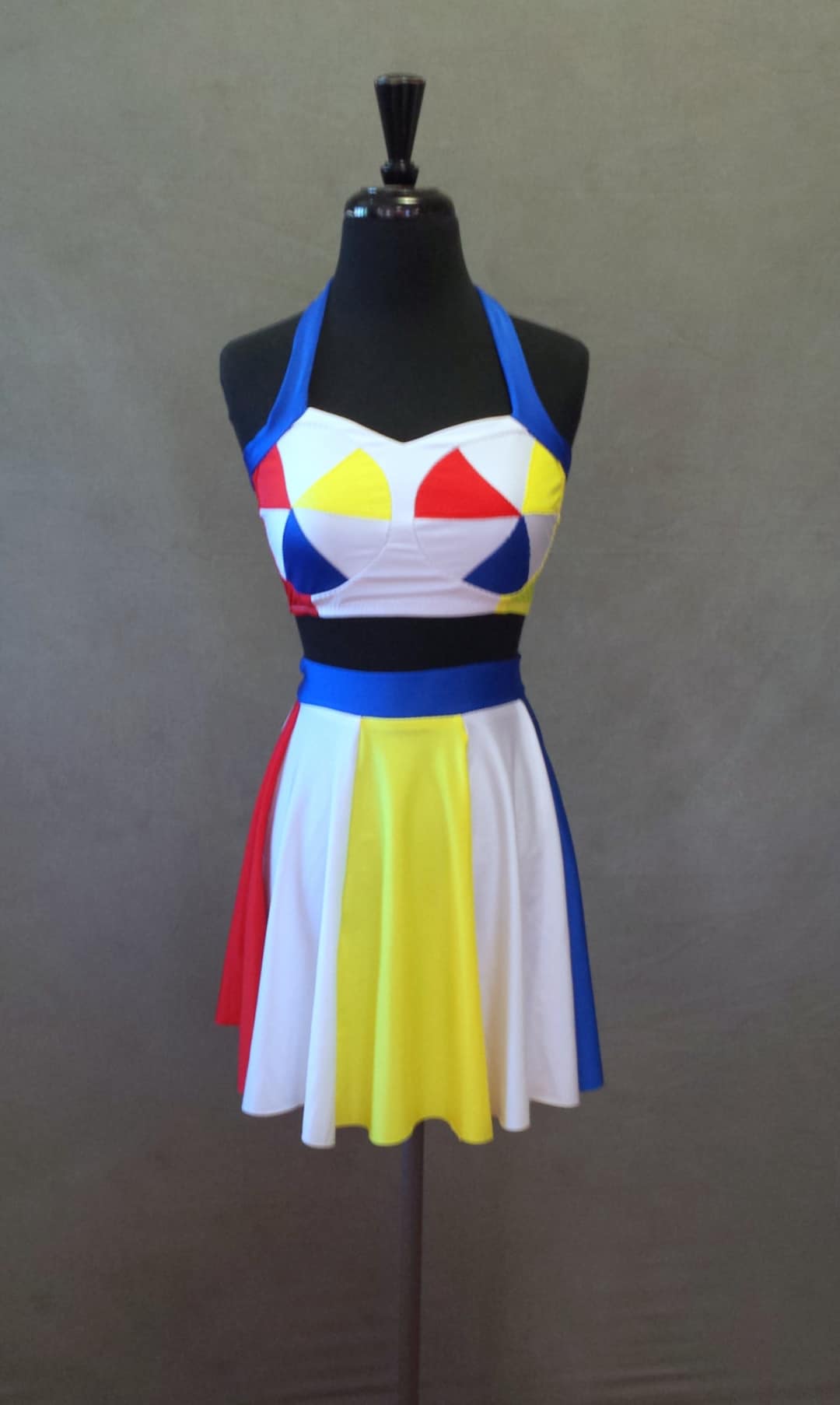 super bowl party dress 11 Super Bowl Outfit Ideas 2023