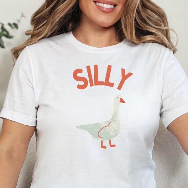 Funny Happy Birthday Gift, Cute Graphic T-Shirt Gift For Her, Womens Shirt Gift For Mom, Silly Goose Funny Pun Shirt Gift For Friend