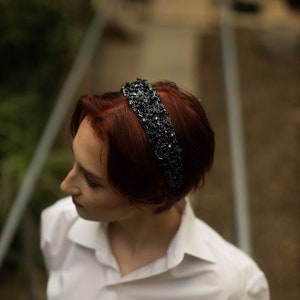 Elegant Crystal-studded Black Headband for Women - Handcrafted Luxury Accessory