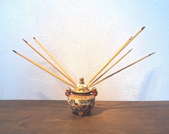 alter japanischer Räucherstäbchenhalter - Koro Shōwa Ära - Porzellan Emaille Malerei Gold Verzierung - Foo Dog - Porzellandose 50er vintage