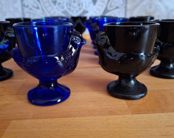 French egg cups made of glass - hen - chicken - blue or black - 70s 80s - vintage