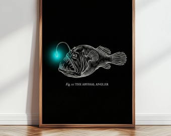 Tiefsee-Anglerfisch-Druck, dunkle Küstenwandkunst, Gotik-Badezimmerdekor, Biolumineszierender Fisch, Eklektische Badekunst, Meeresbiologie-Geschenk