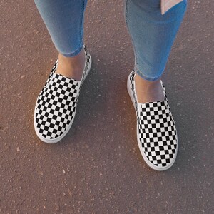 Checkered vans 8s hotsell