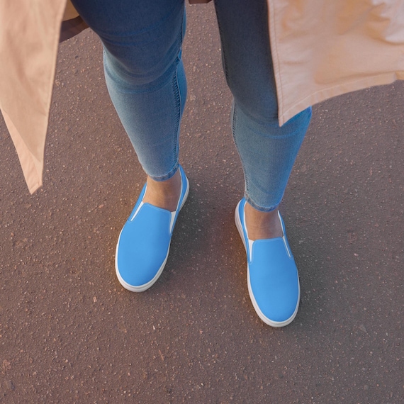 Solid blue vans deals