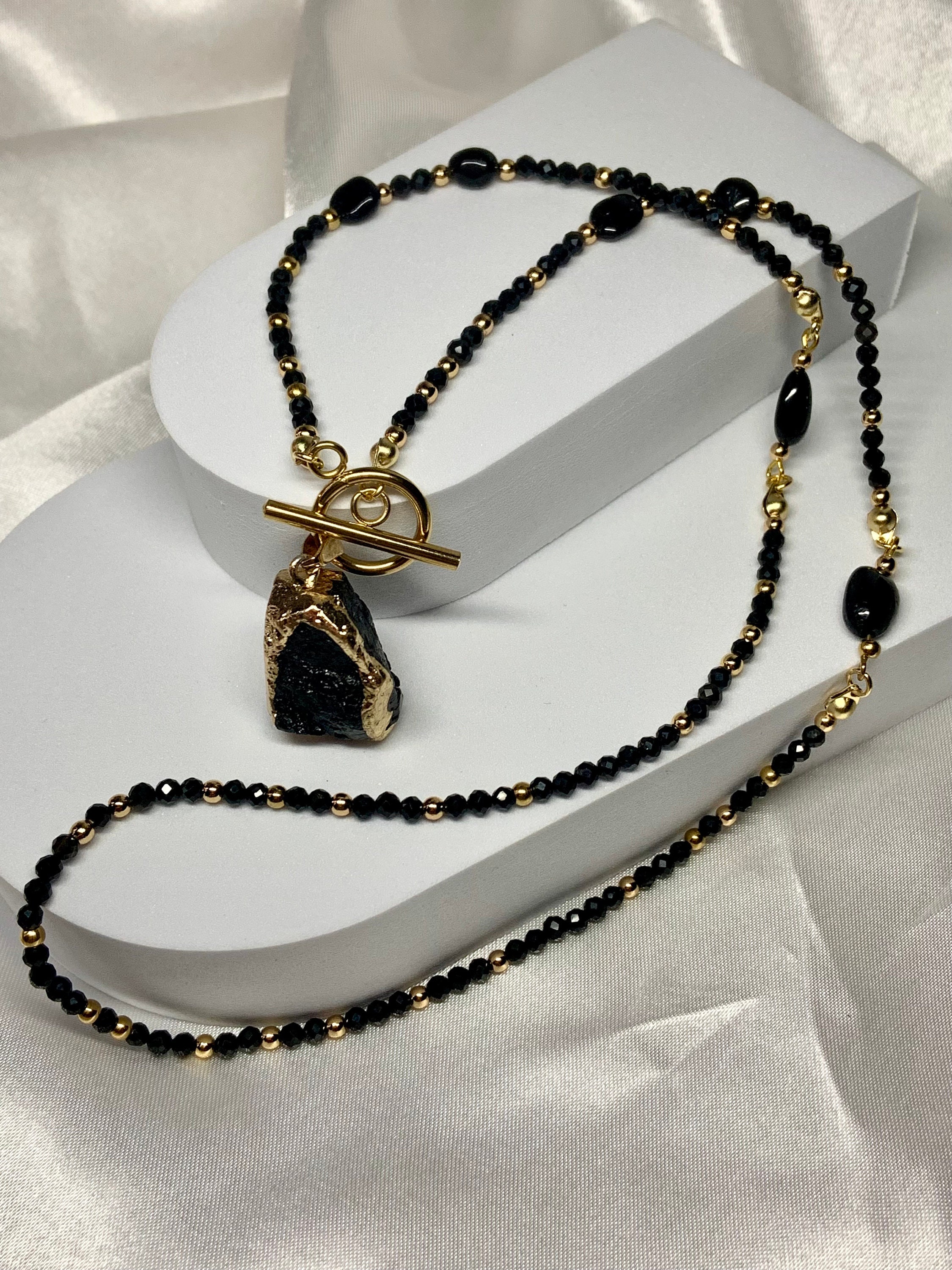 Black Tourmaline beaded necklace, Handmade gemstone, Toggle Necklace, Tourmaline Pendant Necklace, Healing Crystal, Protection necklace