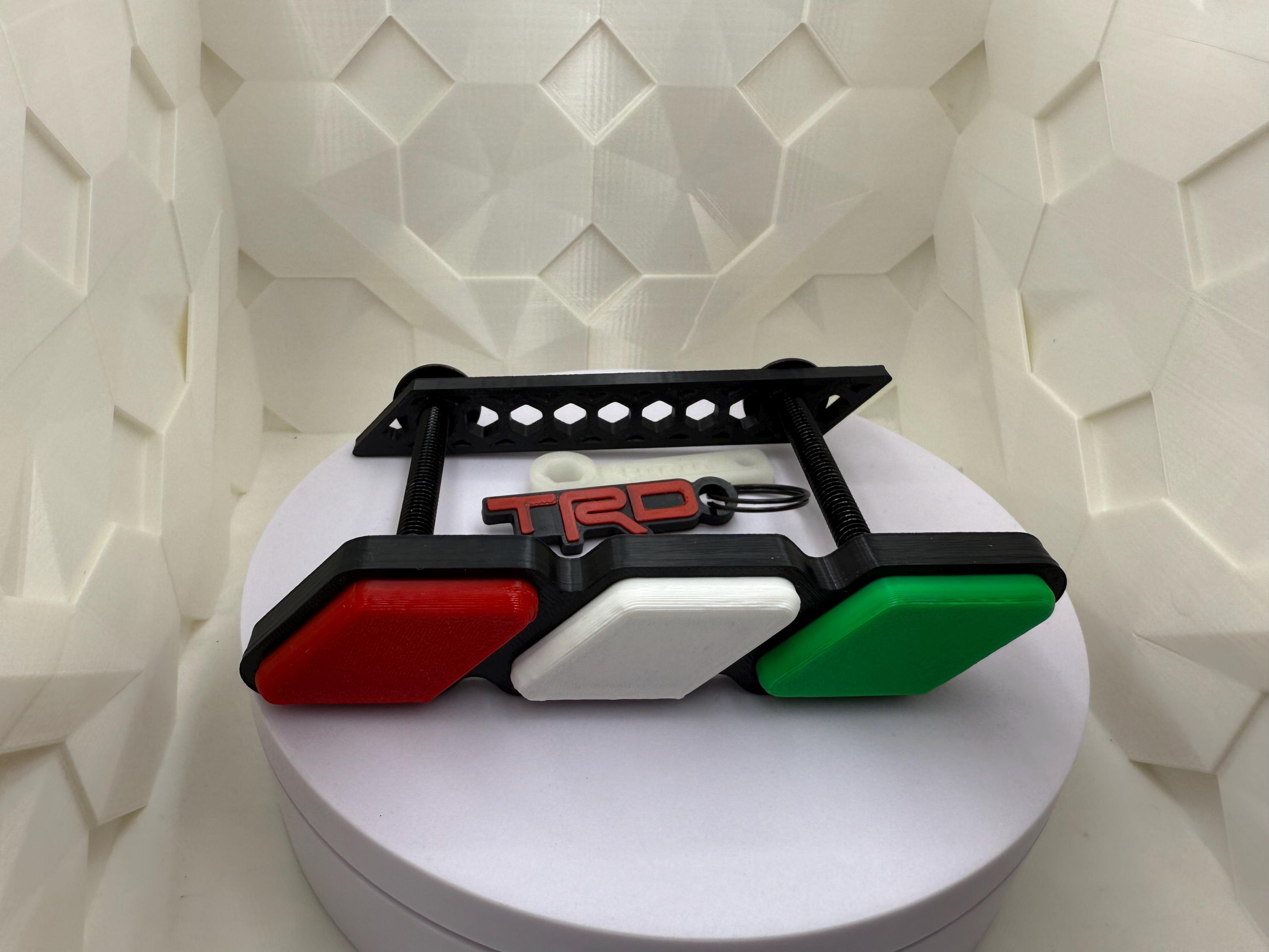 Tri-Color Grille Badge Emblem For Toyota 4Runner, Italy - Foto 6