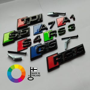 Mehrfarbiges anpassbares vorderes und hinteres Abzeichen/Emblem für den Wabengrill des Audi RS