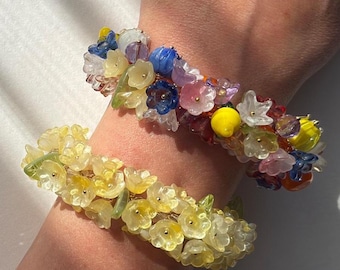 Bohemian Czech Glass Flower Bracelet: 18K Gold Plated Floral Charm