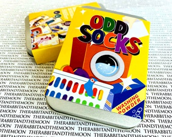 Odd Socks Card Game - Family Game, Travel Game, Holiday Fun, Pick a Pair, Old Maid, Kids Games, Toys, Classic, Retro, Vintage, Game in a tin