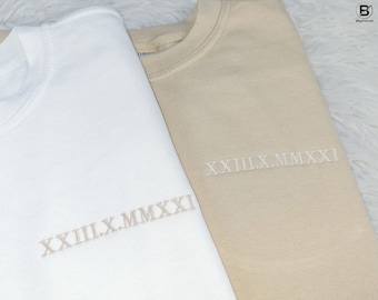 Sudadera a juego con bordado de números romanos, jersey con iniciales personalizadas y mangas con forma de corazón, regalo para novio, aniversario personalizado, pareja