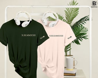 Camisetas a juego con números romanos bordados, camiseta personalizada con iniciales de pareja, camiseta conmemorativa de fecha de boda personalizada, camiseta de aniversario para pareja
