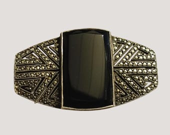 ヴィンテージのブラックオニキスとシルバーカラーのカラーピン、刻印