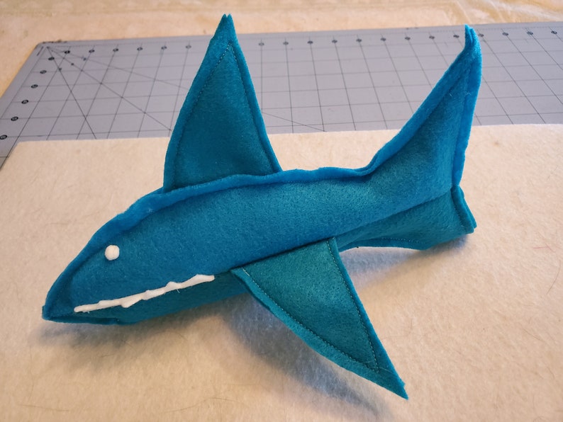 Catnip Toy ... FIN the Shark image 1