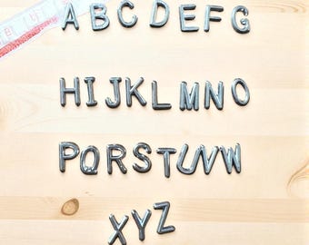 2 lettres de A à Z de chaque 52