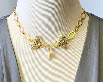 Sparkling Honeybee Choker Necklace|Vintage Diamond Link Chain|Teardrop Pearl Drop|Bee Jewelry, Bee Necklace, Honeybee Jewelry